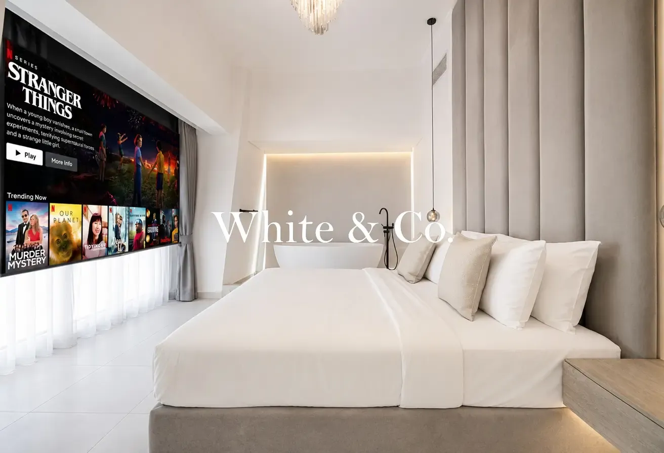 FULLY UPGRADED I VACANT I GREAT LOCATION