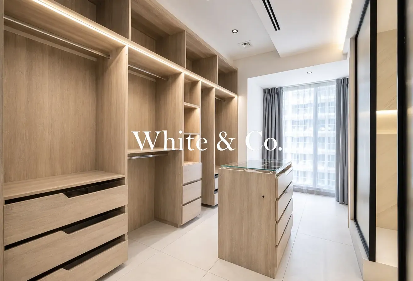 FULLY UPGRADED I VACANT I GREAT LOCATION