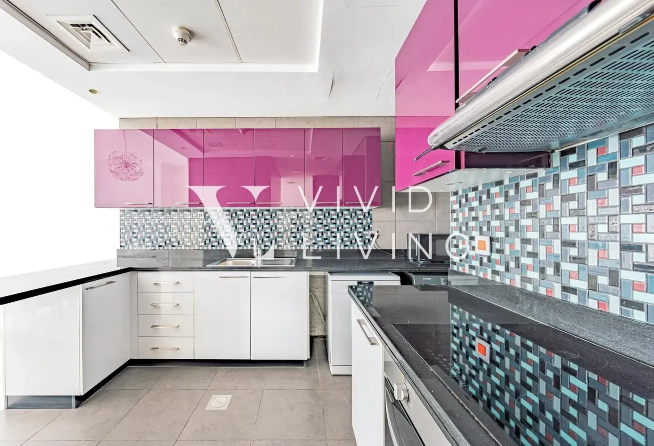 Partial Views | VOT | Furnished
