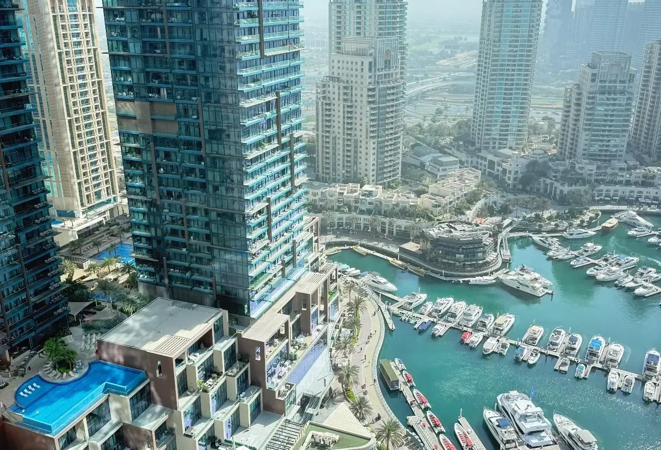 CAYAN TOWER | ICONIC LIVING | READY | HIGH DEMAND