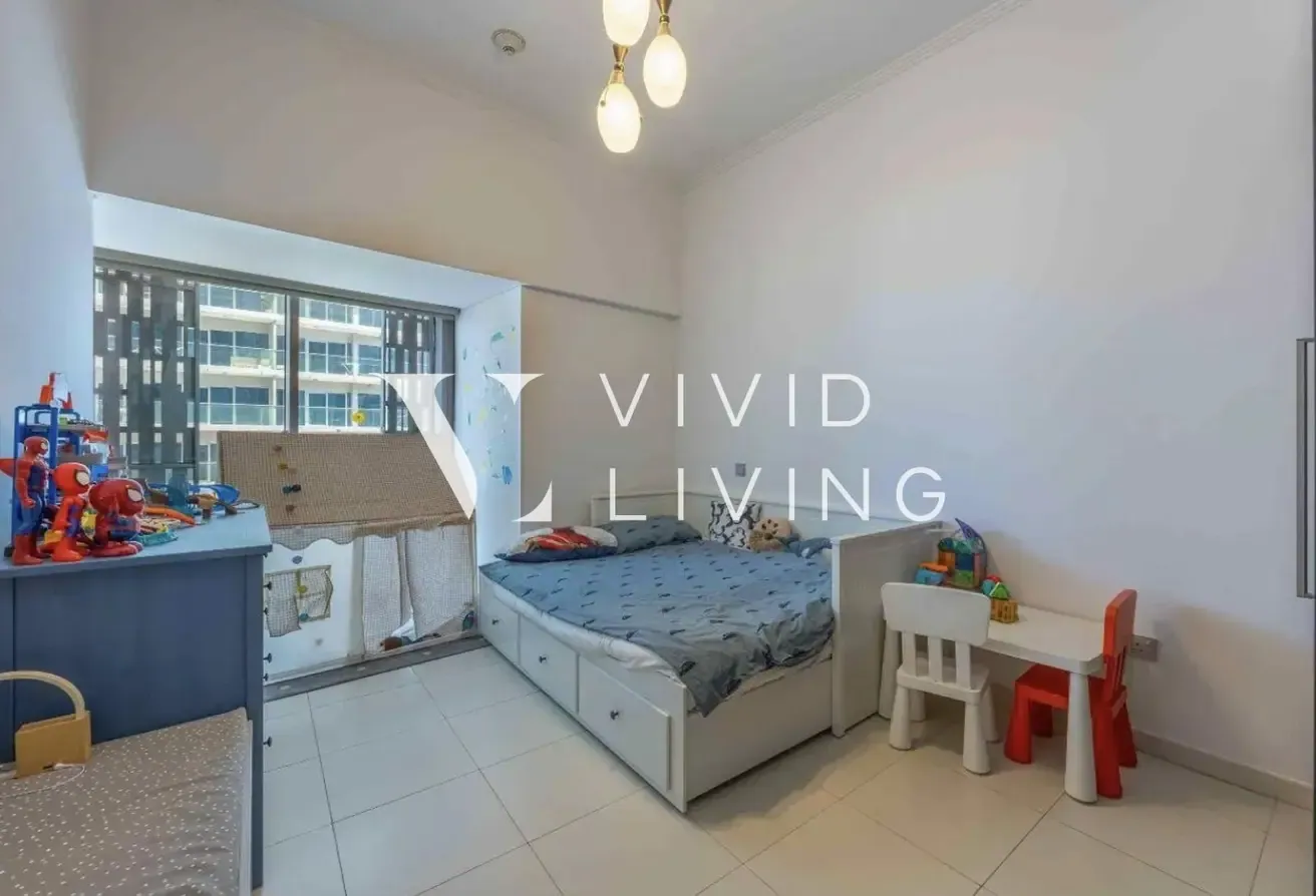 Partial Marina View | VOT | Mid Floor