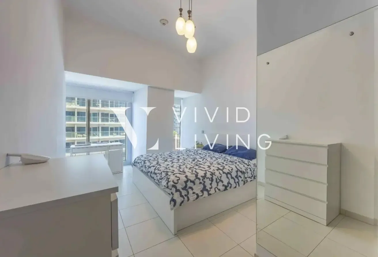 Partial Marina View | VOT | Mid Floor