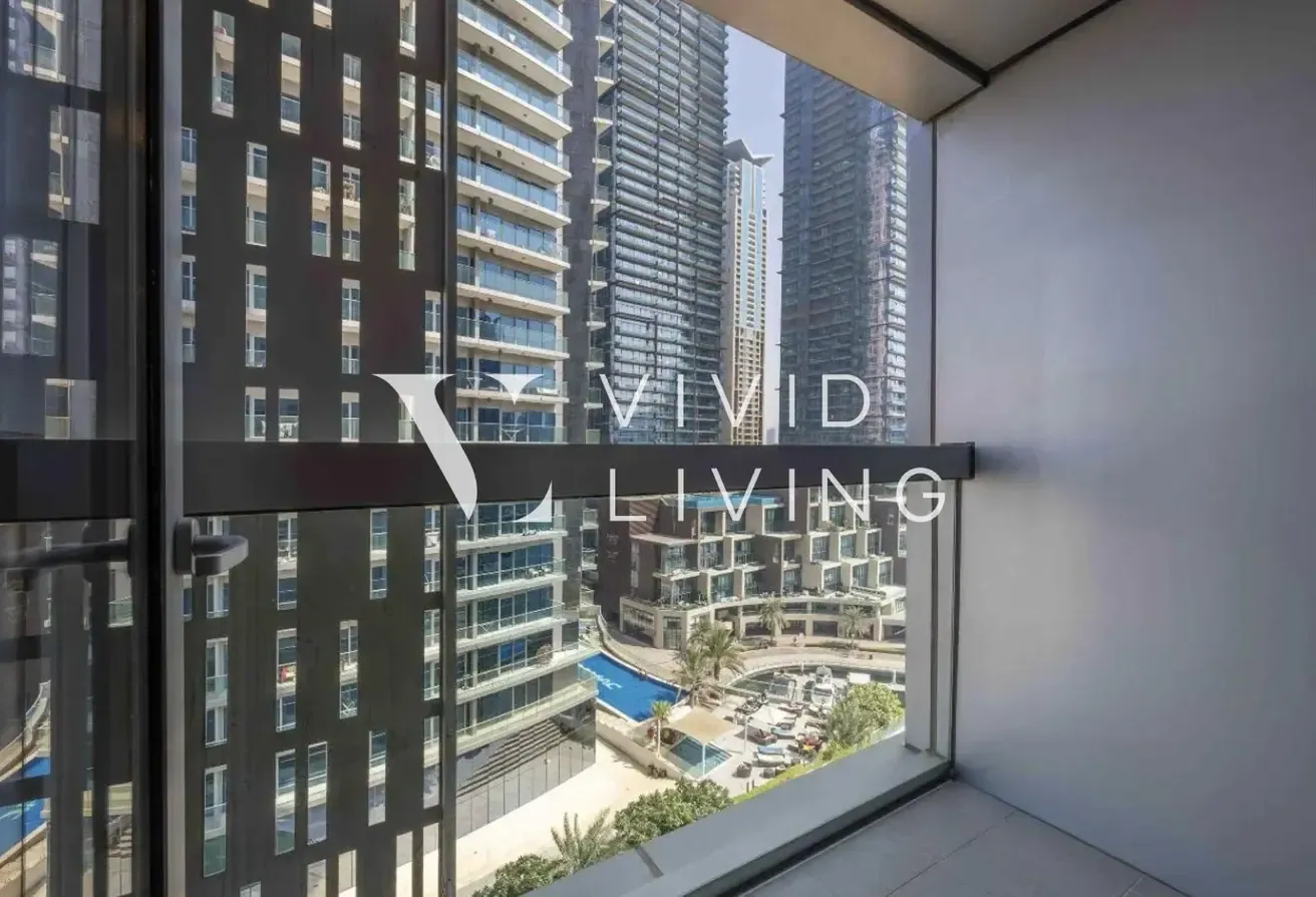 Partial Marina View | VOT | Mid Floor