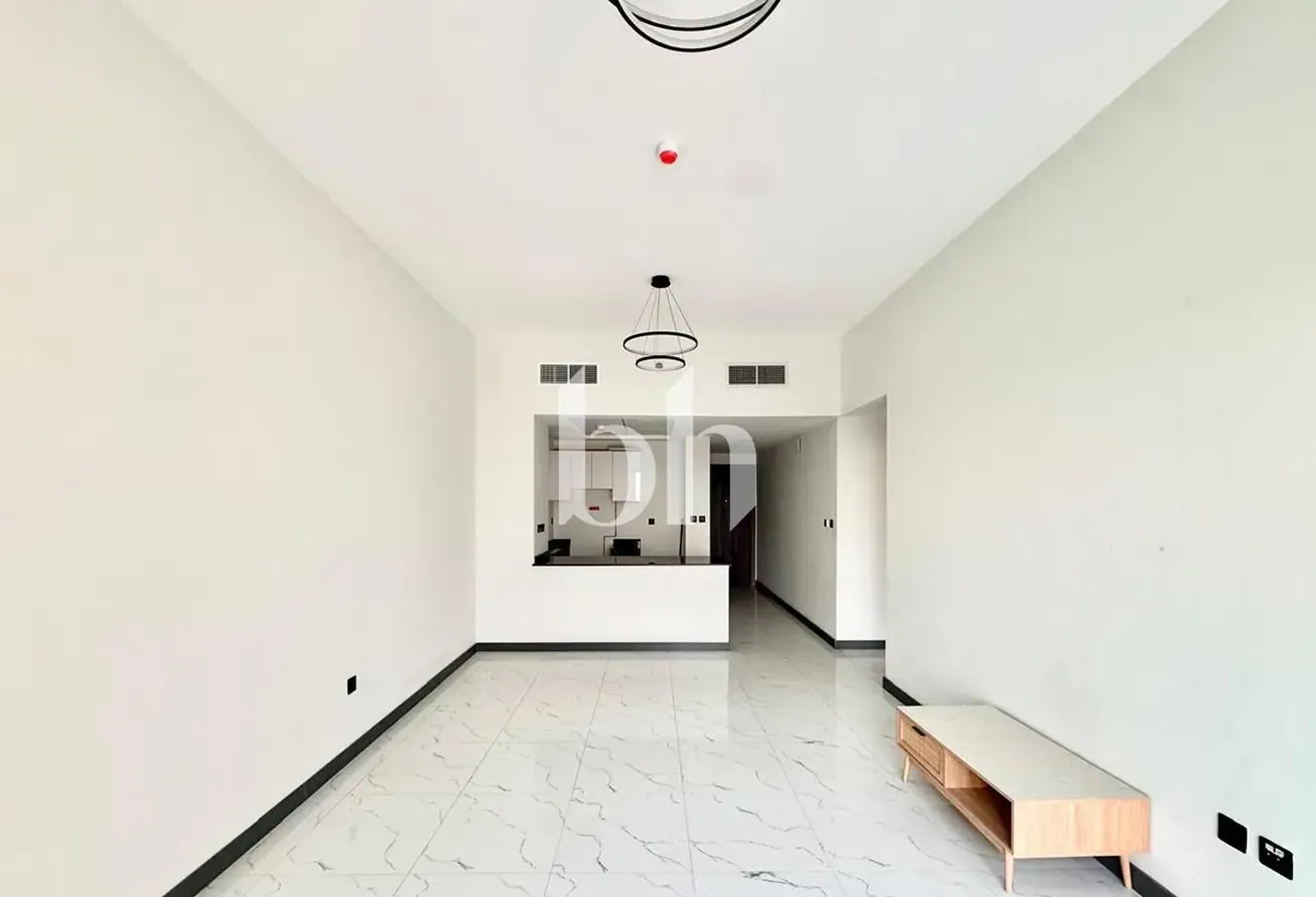 Spacious 2 Bed Apartment | Pool View | Balcony