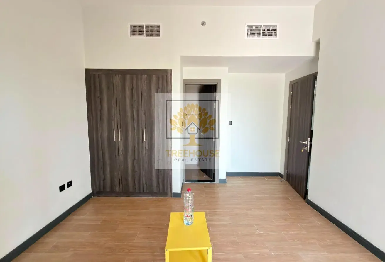 SPACIOUS 1 BR | HUGE BALCONY | HIGHER FLOOR