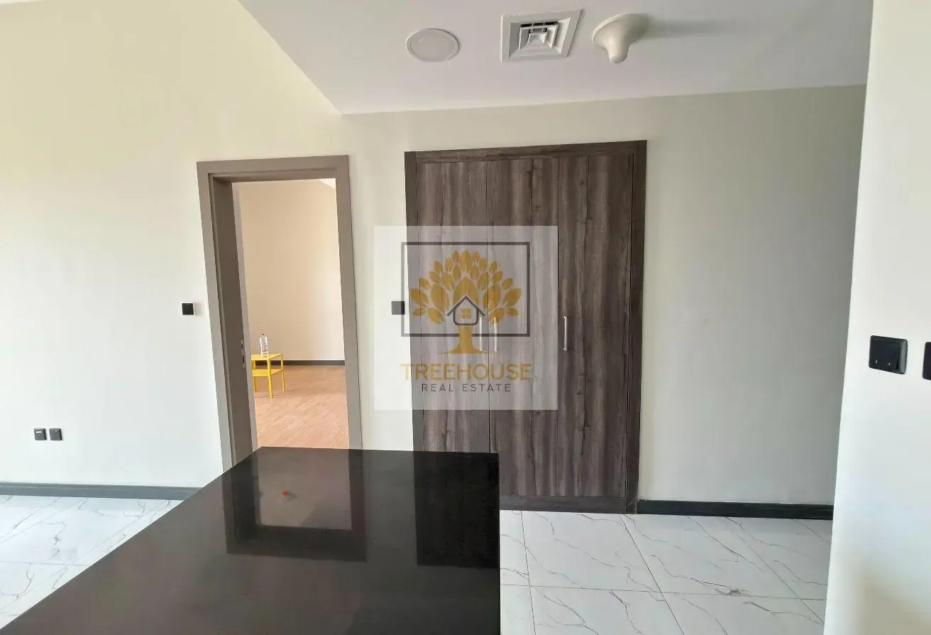 SPACIOUS 1 BR | HUGE BALCONY | HIGHER FLOOR