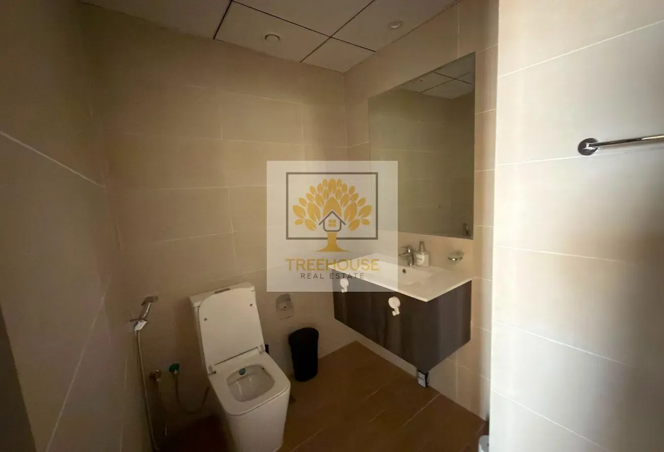 SPACIOUS 1 BR | HUGE BALCONY | HIGHER FLOOR