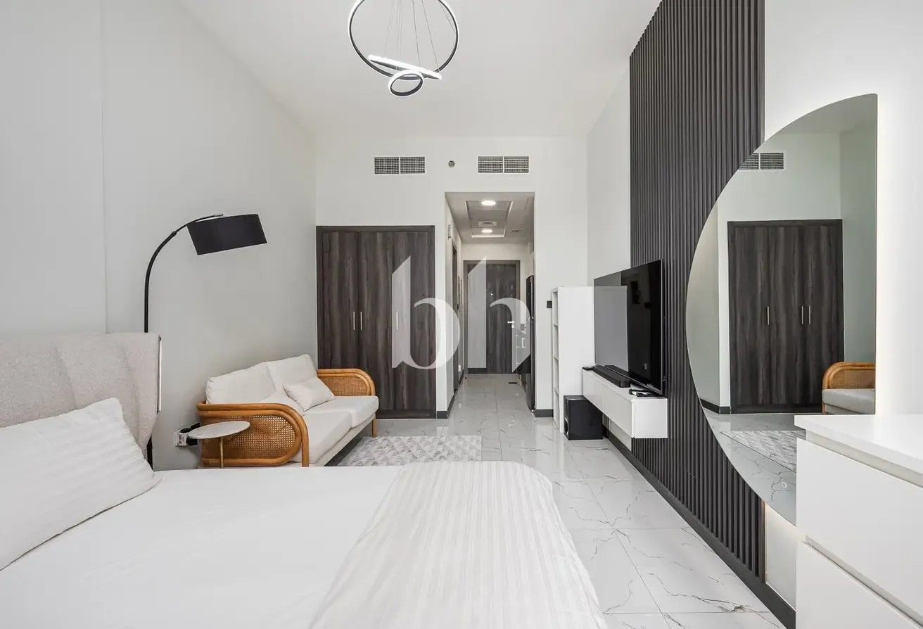 Vacant | Almost Brand New | Furnished | Parking