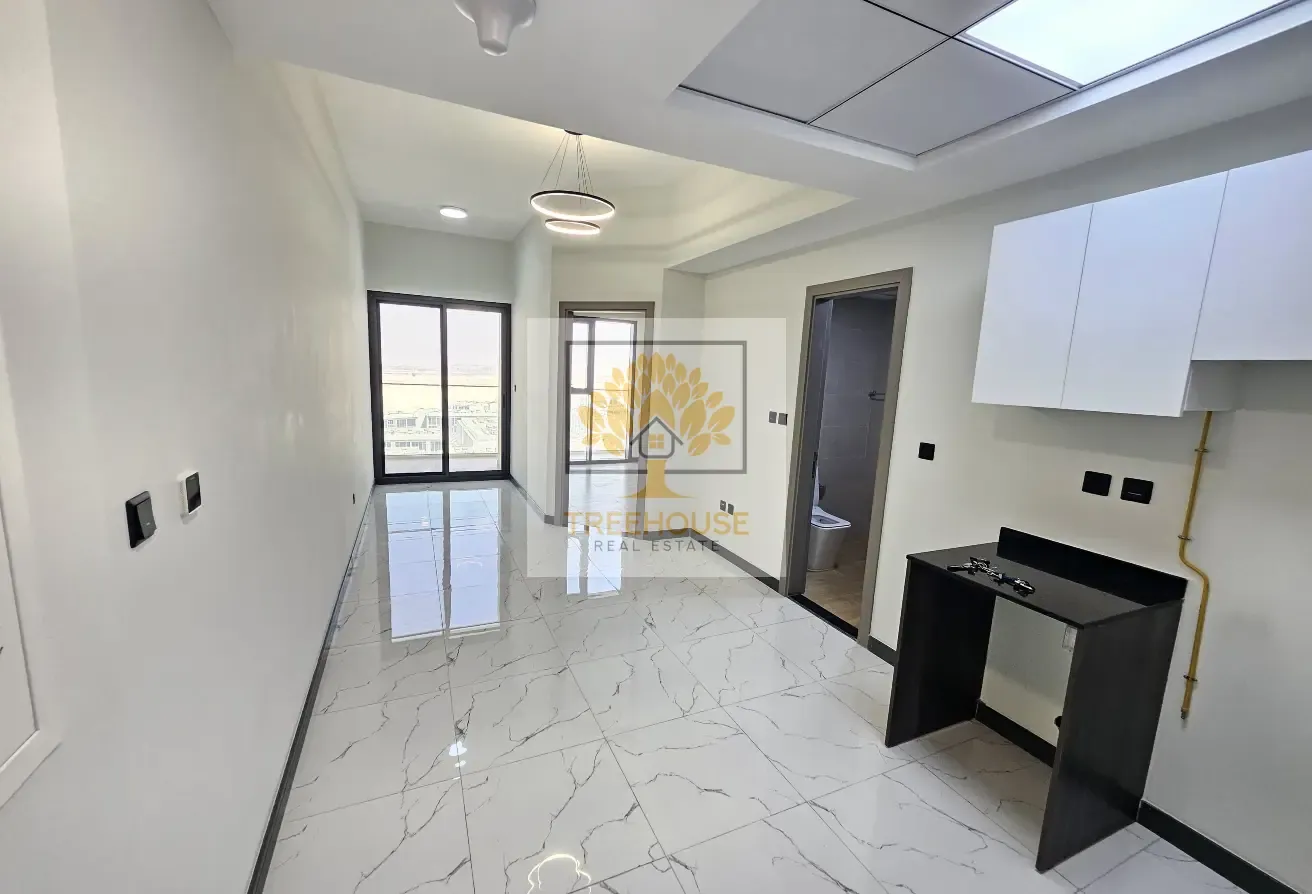 HIGHER FLOOOR | LUXURY LIVING | SPACIOUS LAYOUT