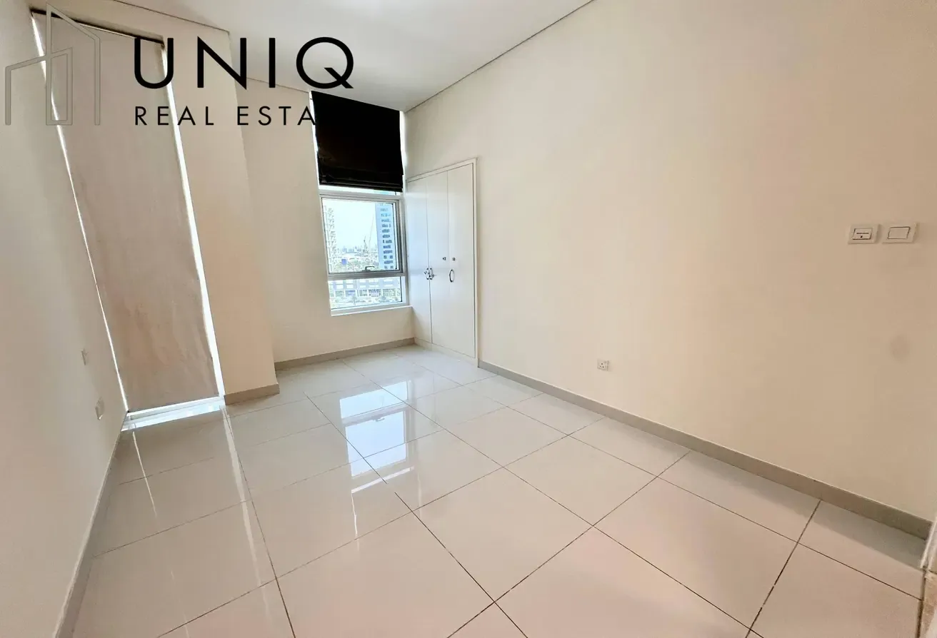 2-Bedroom | VACANT | High Floor