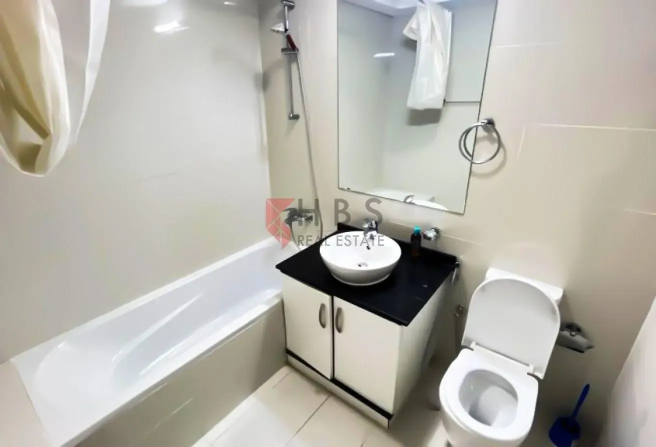 INVESTOR DEAL | MODERN FURNISHED STUDIO | RENTED