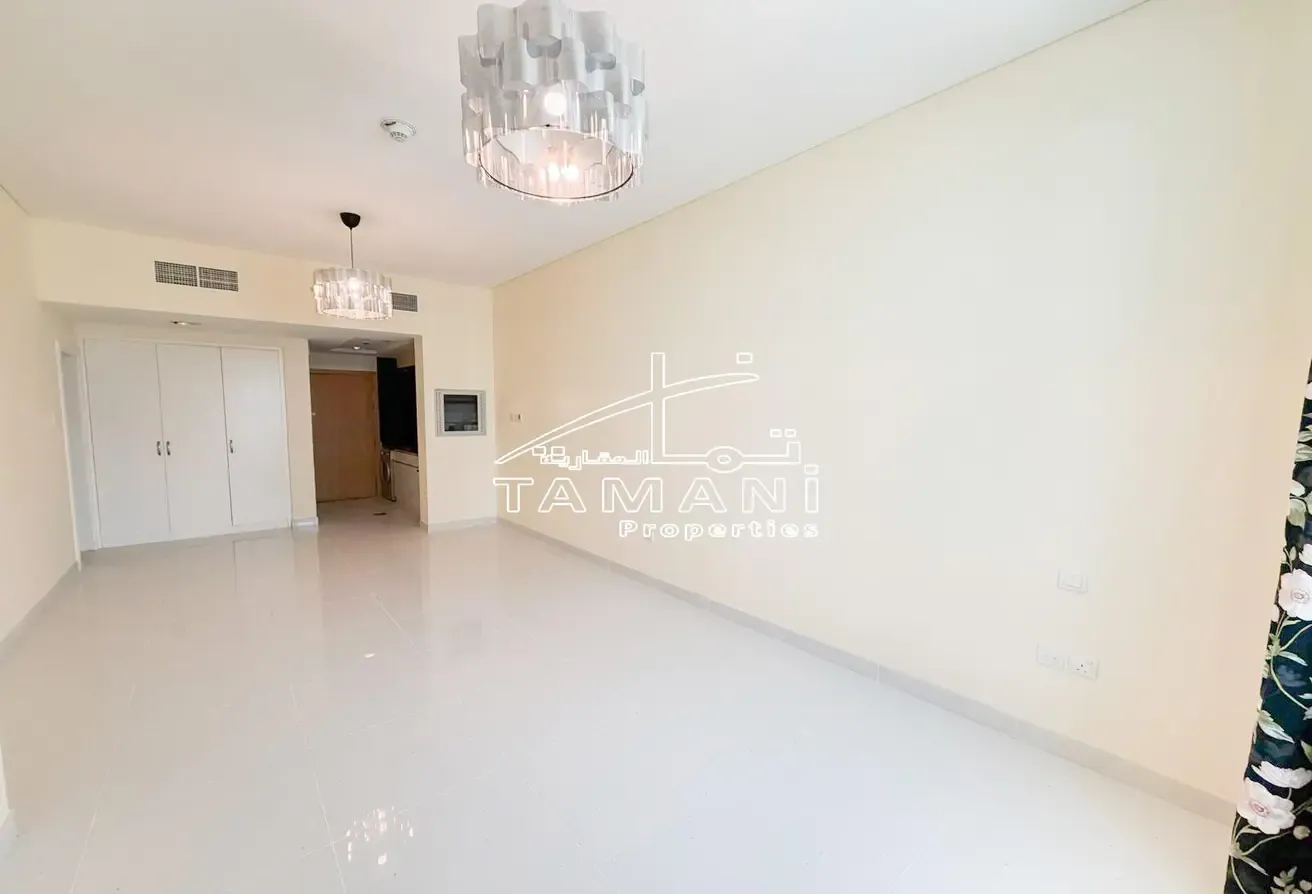 Modern Studio | Prime Location | Vacant
