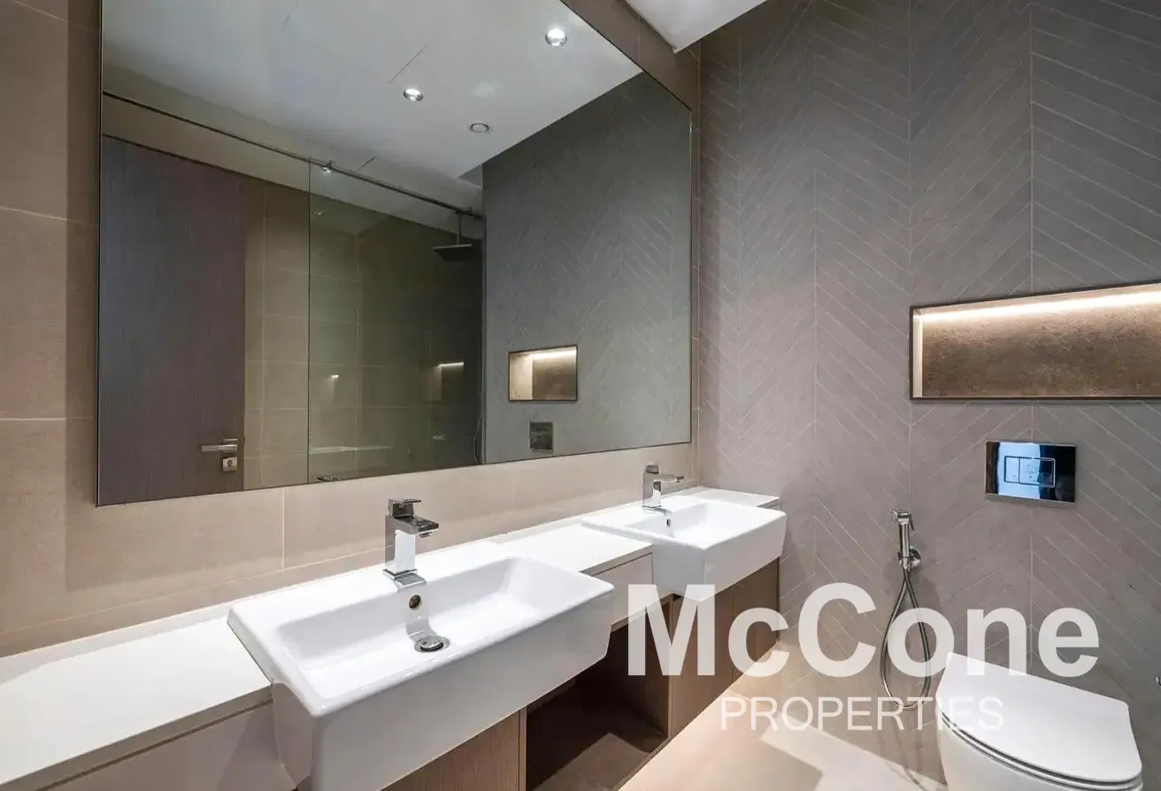 Direct Beach Access | Duplex | Pool and Gym