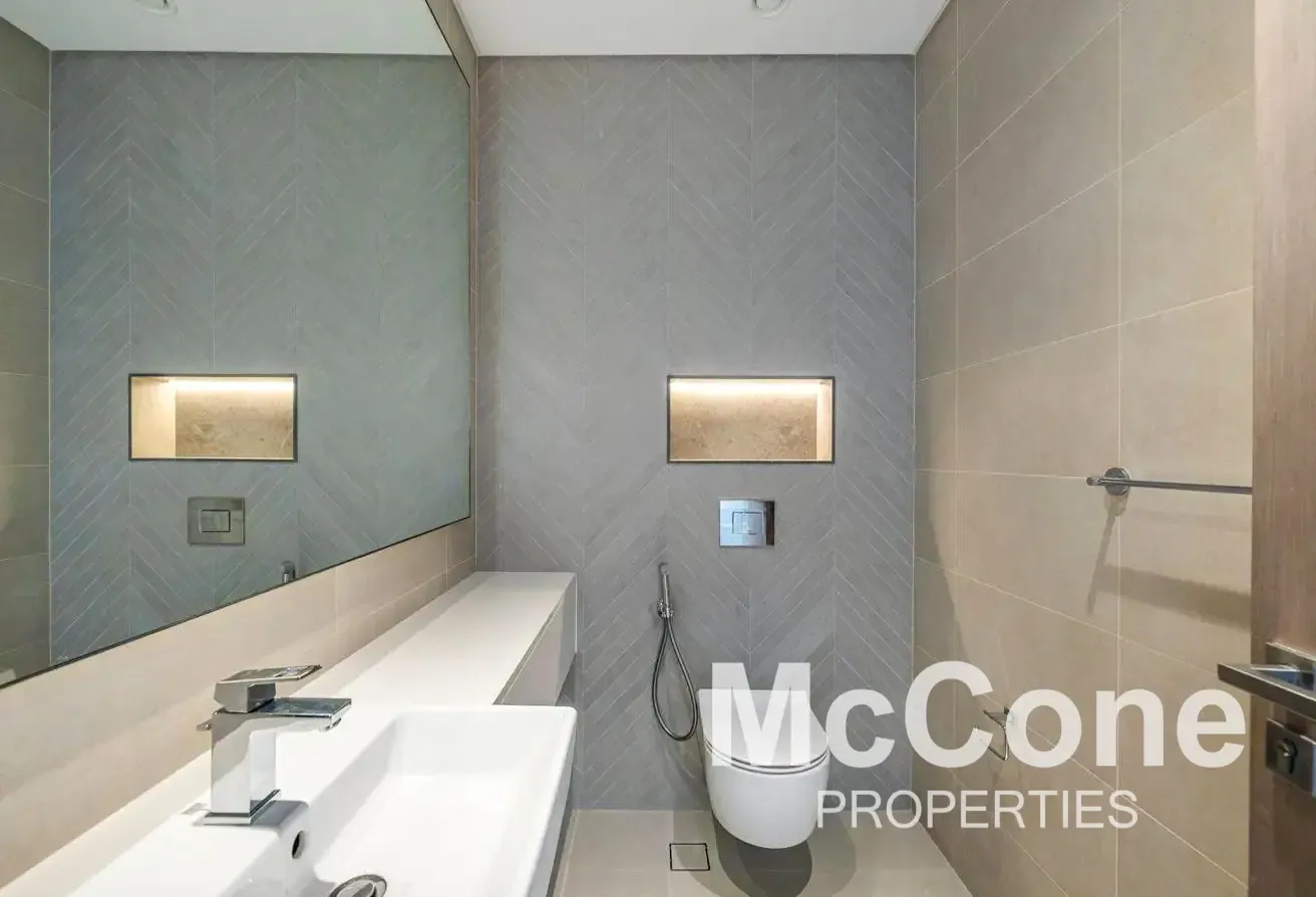 Direct Beach Access | Duplex | Pool and Gym