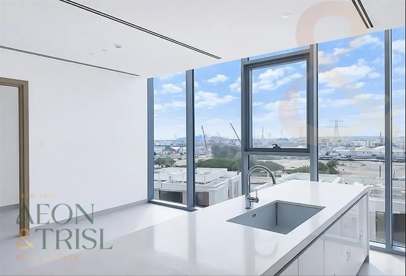 Luxurious | 3 Bedroom + Maids Room | Lagoon Views