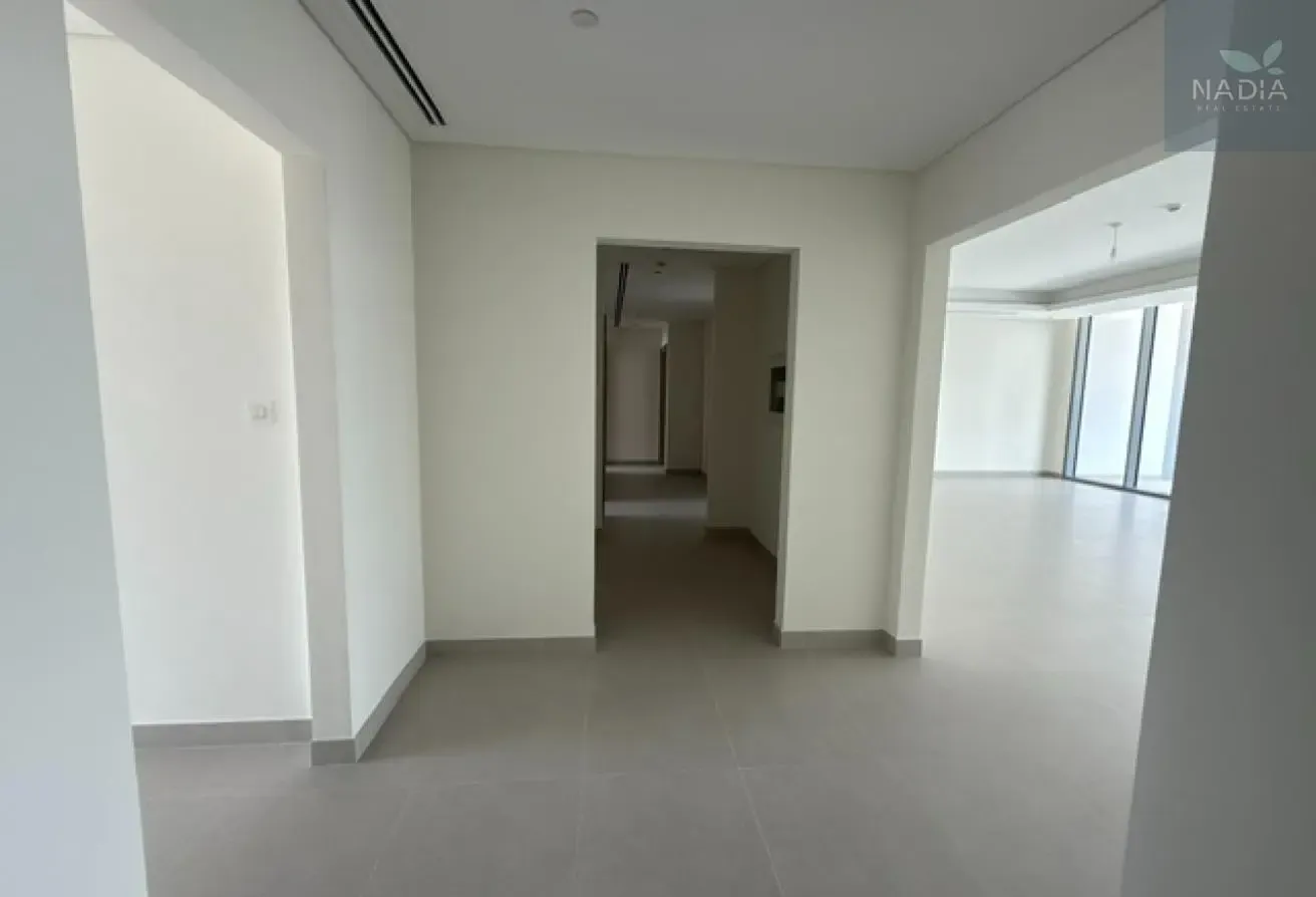 Large 3BR+Maid | Lagoon Views | Corner | Mid Floor