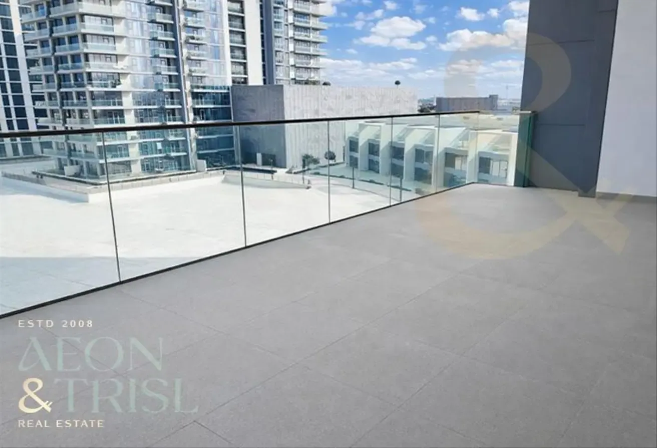 Crystal Lagoon Views | Lagoons View | Elegant 3BR