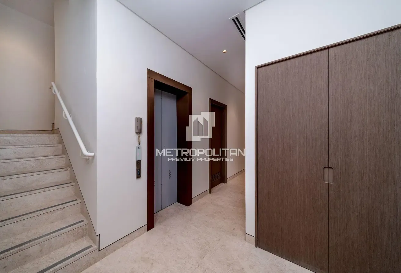 Luxury Living | Lagoon View | Spacious Layout