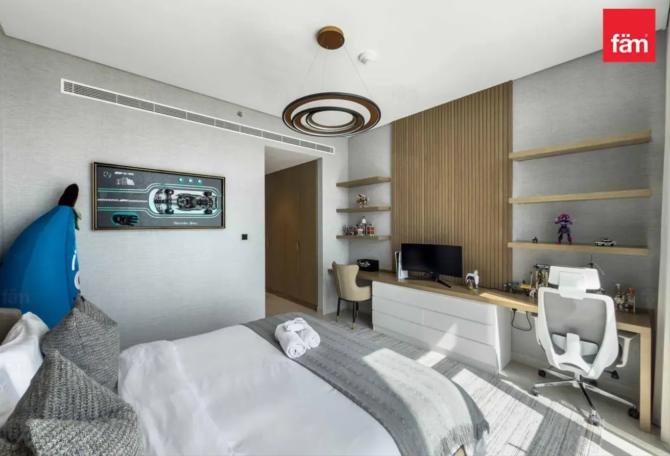 Luxury4 Bedroom | Contemporary Design