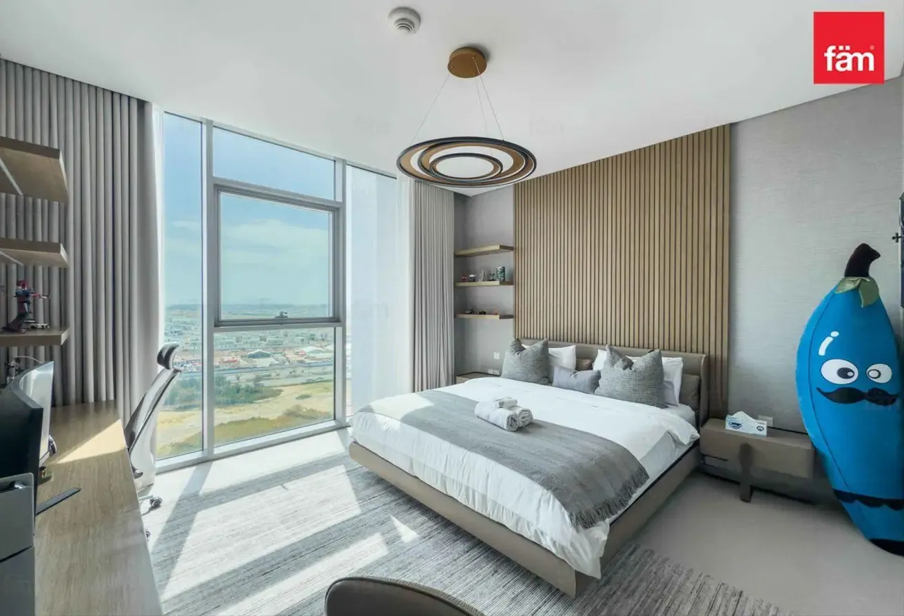 Luxury4 Bedroom | Contemporary Design