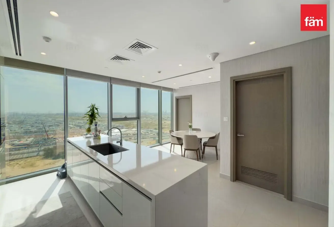 Luxury4 Bedroom | Contemporary Design
