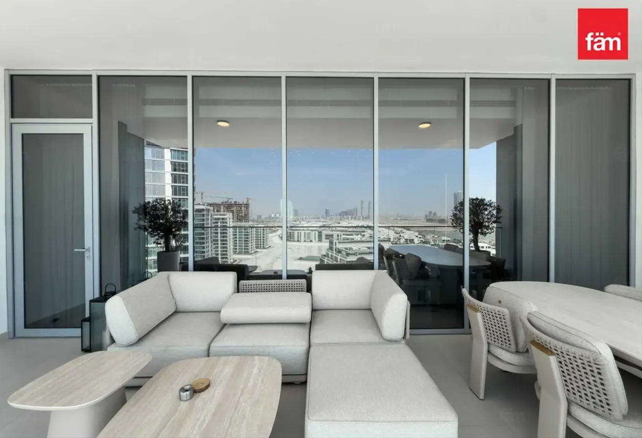 Luxury4 Bedroom | Contemporary Design