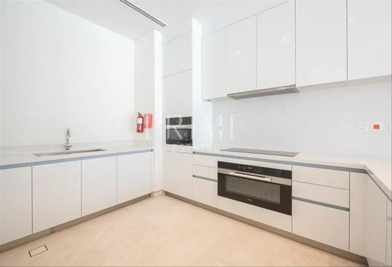 Luxury 4BR | Spacious |  Prime Location | Vacant