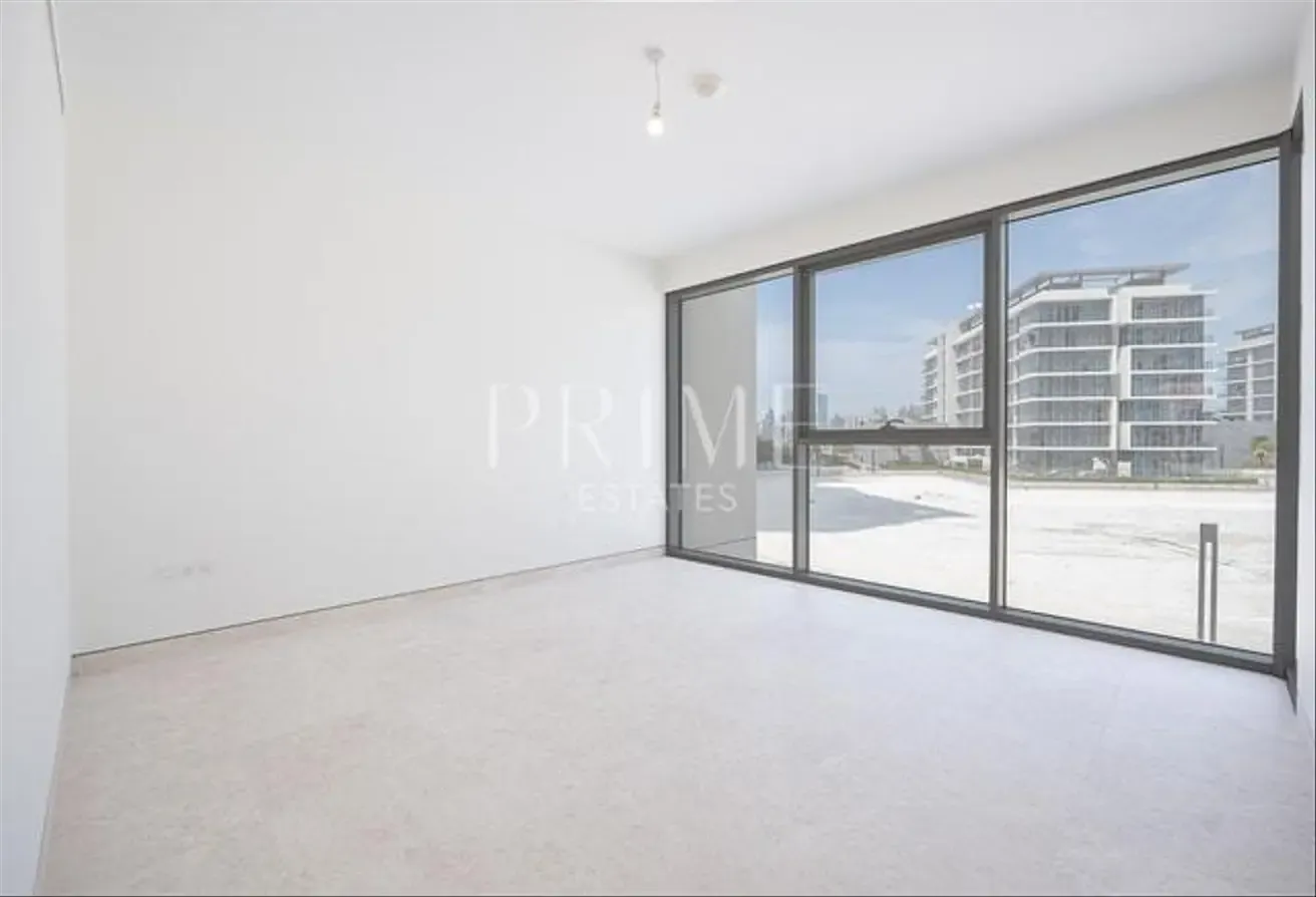 Luxury 4BR | Spacious |  Prime Location | Vacant