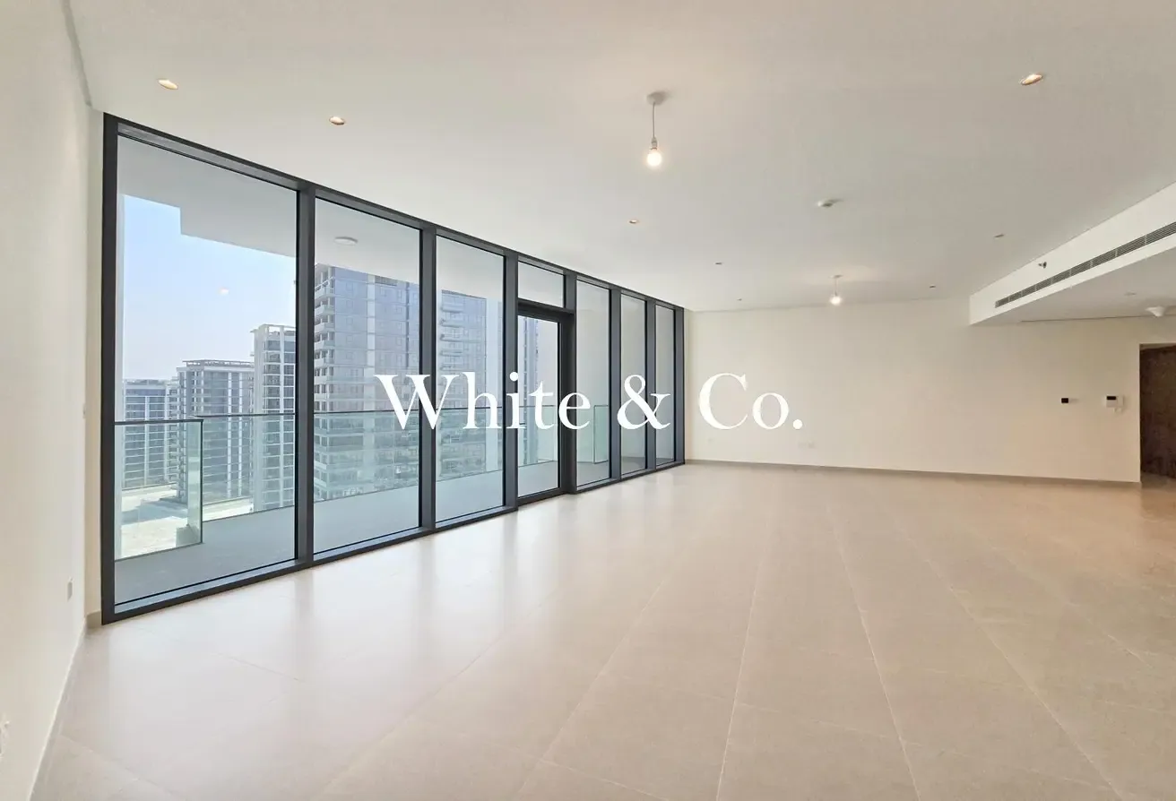 Brand New  | 3 Bedrooms | Large Layout