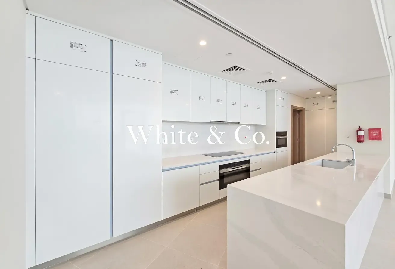 Brand New  | 3 Bedrooms | Large Layout