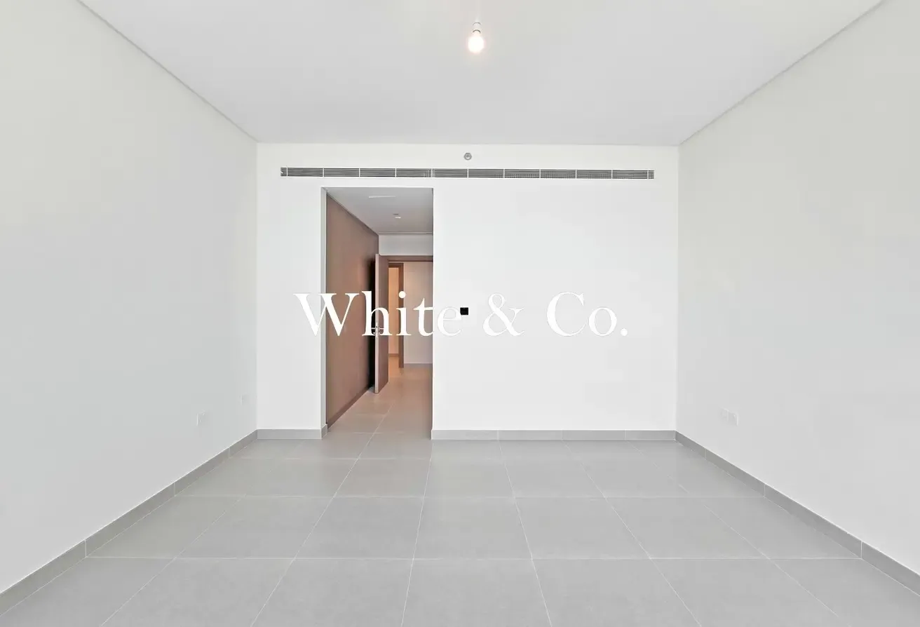 Brand New  | 3 Bedrooms | Large Layout