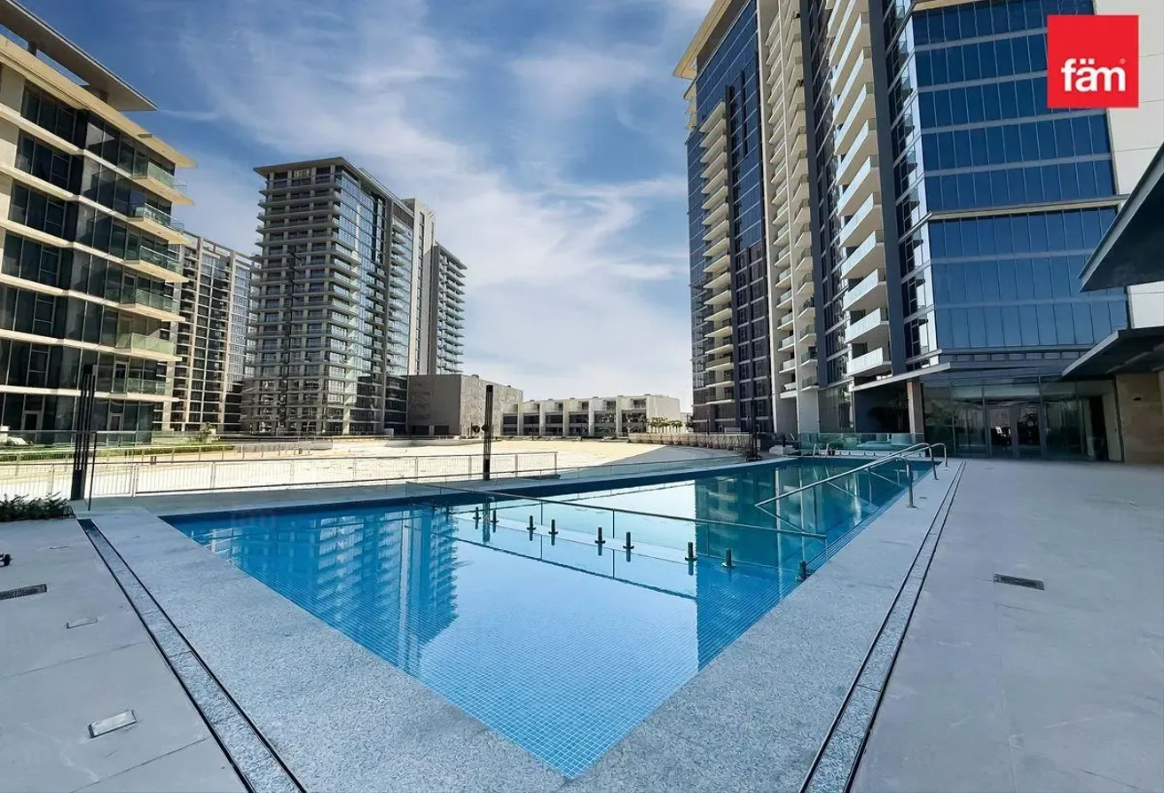 Spacious High End Vacant With Burj Al Arab View