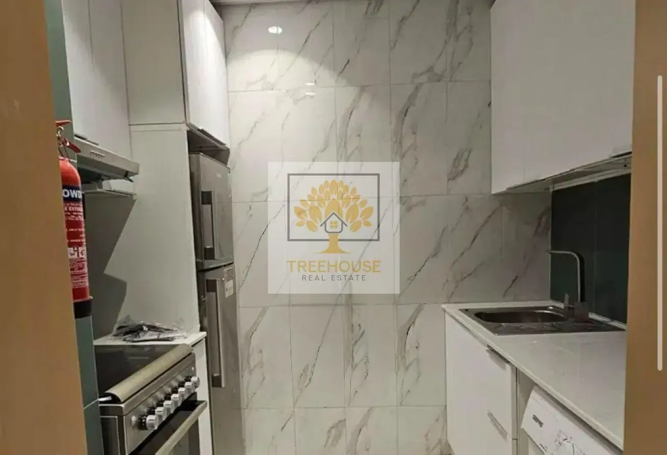 FULLY FURNISHED STUDIO| LUXURY | WELL MAINTAINED