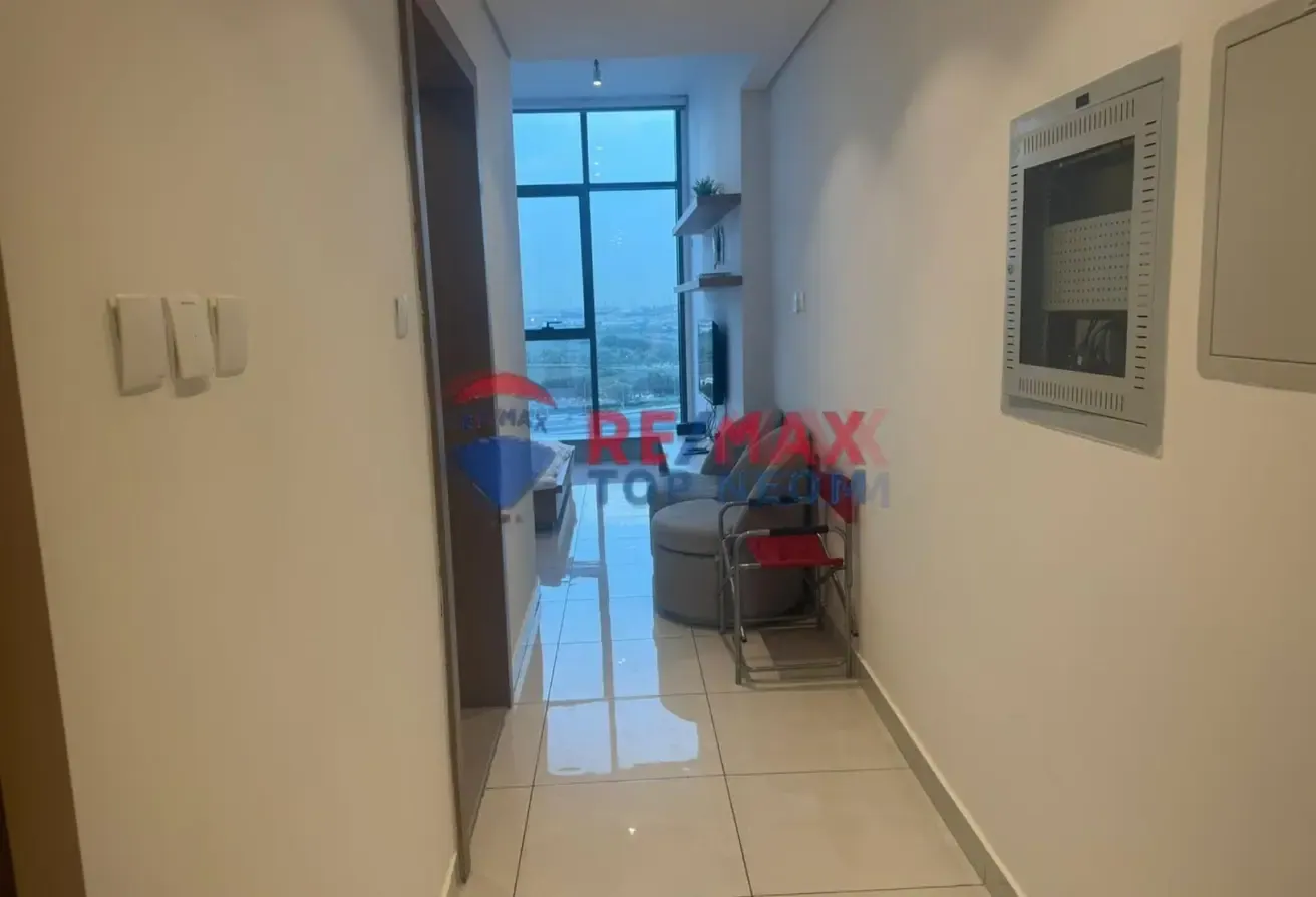 HOT DEAL - VACANT - FURNISHED