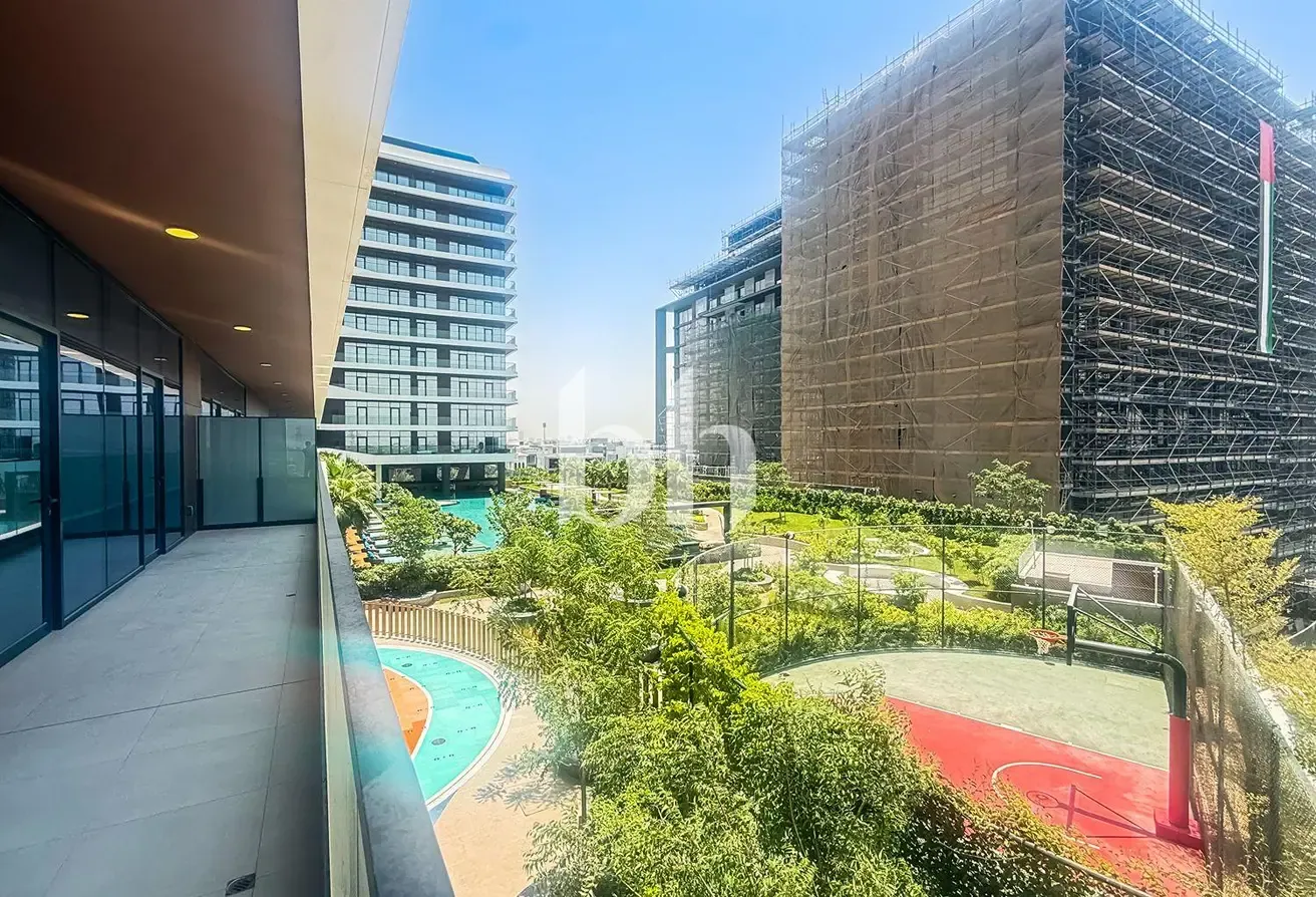 Large Corner Plot | 2 Bed + Maid | Low Floor