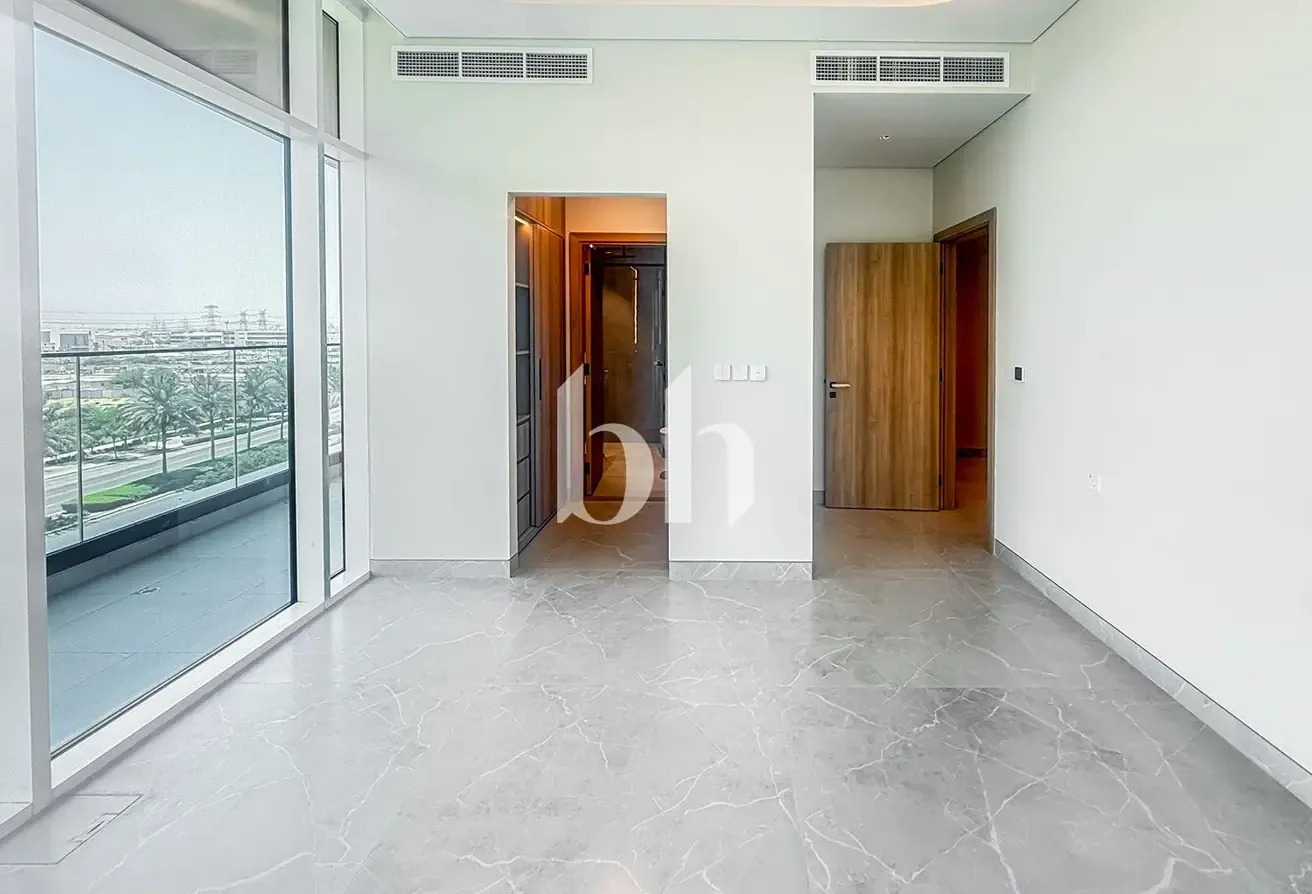 Large Corner Plot | 2 Bed + Maid | Low Floor