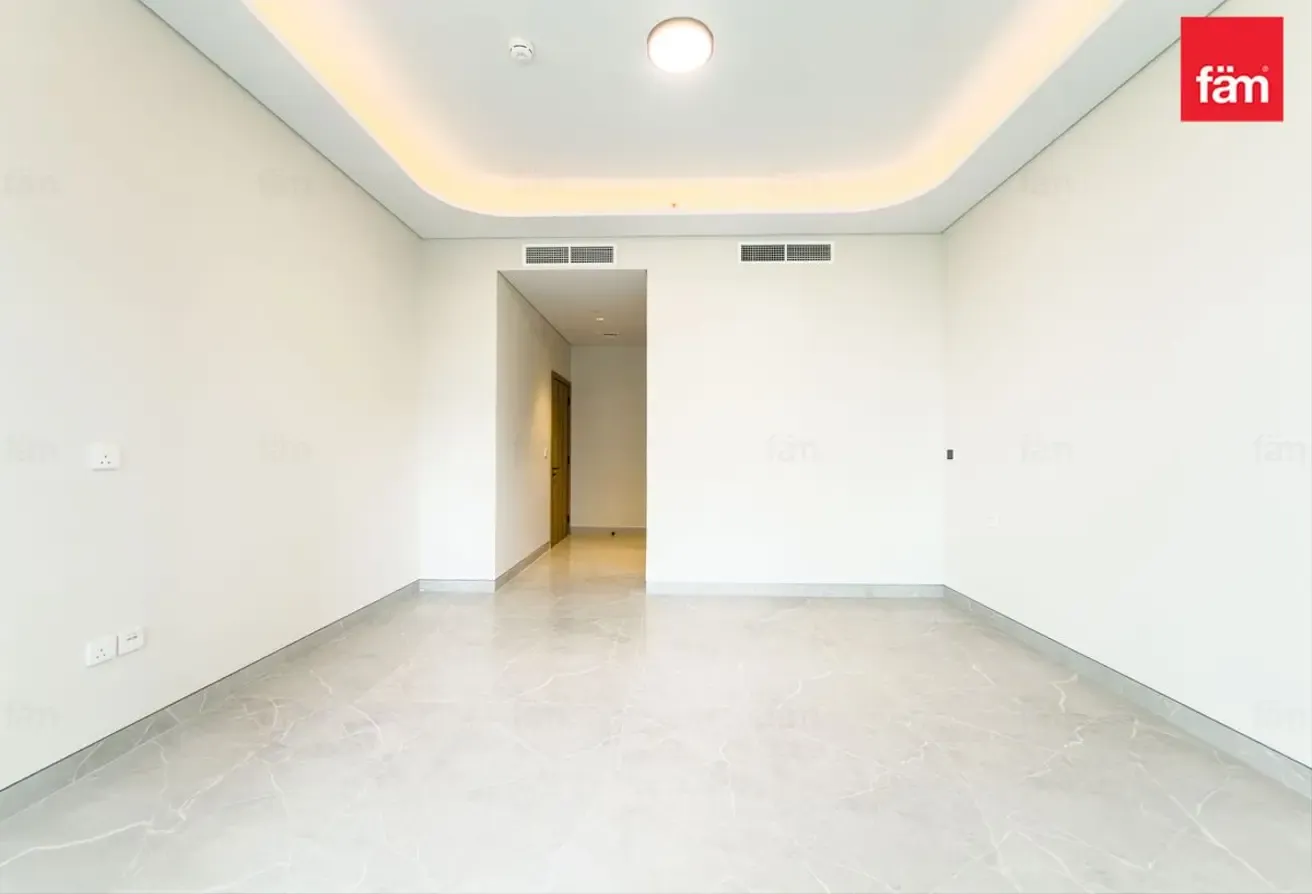 2br | Vacant | New | Golf View | 1 Month Free