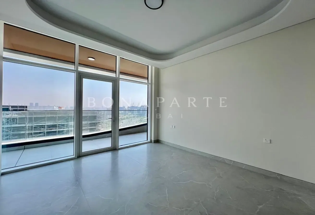 Largest Type | Corner Unit | Pool View