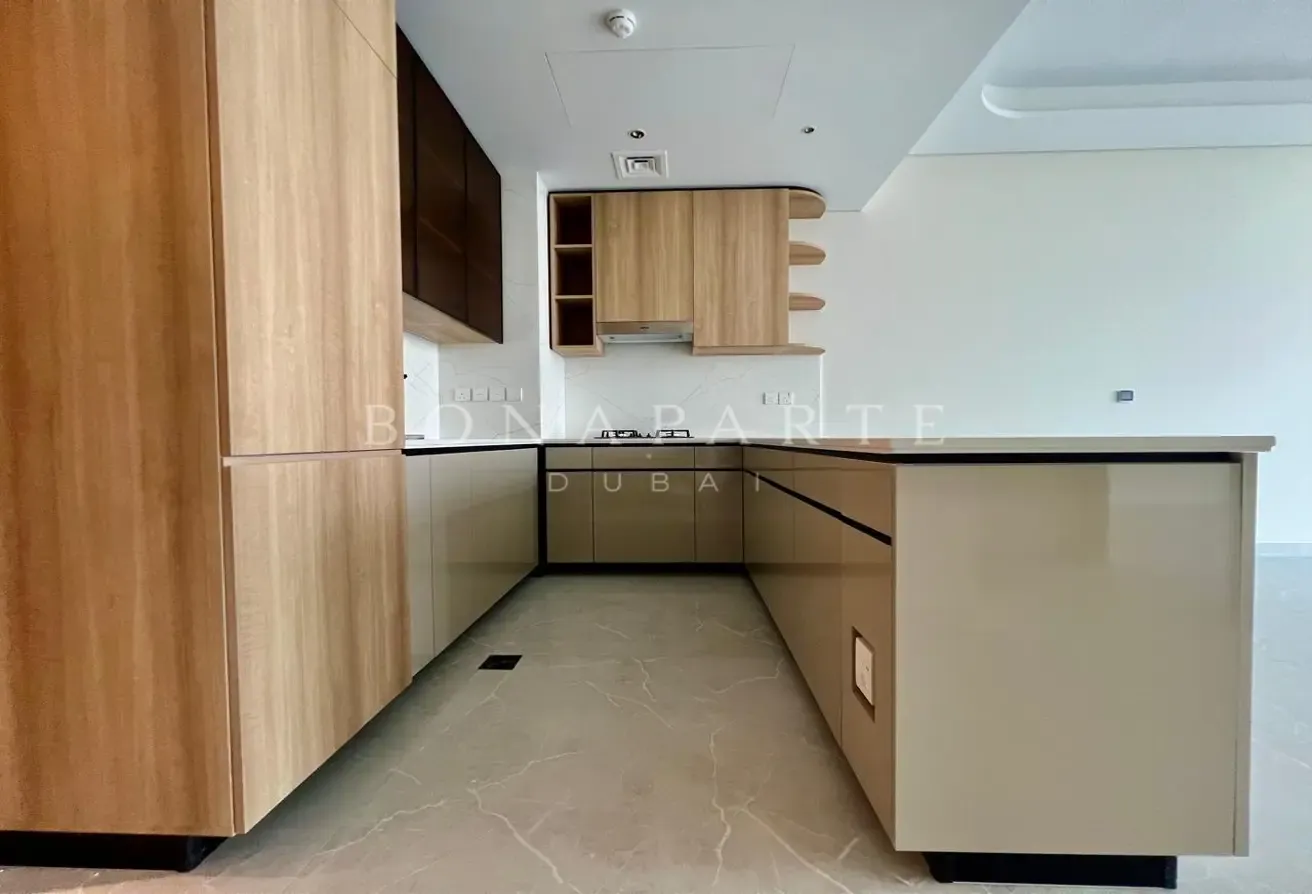Largest Type | Corner Unit | Pool View
