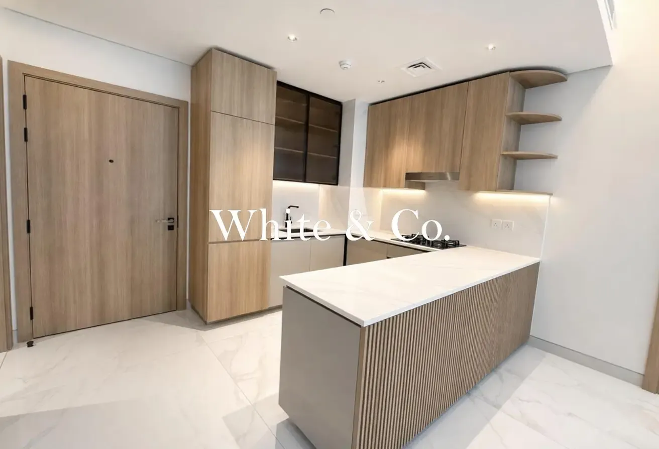 Pool View | Upgraded | Two Parking Spaces