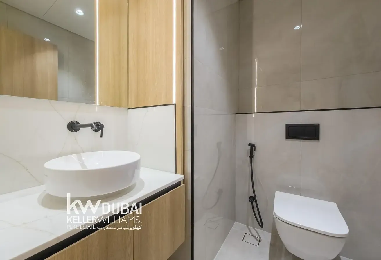 Spacious | Golf Course Views | Prime Location