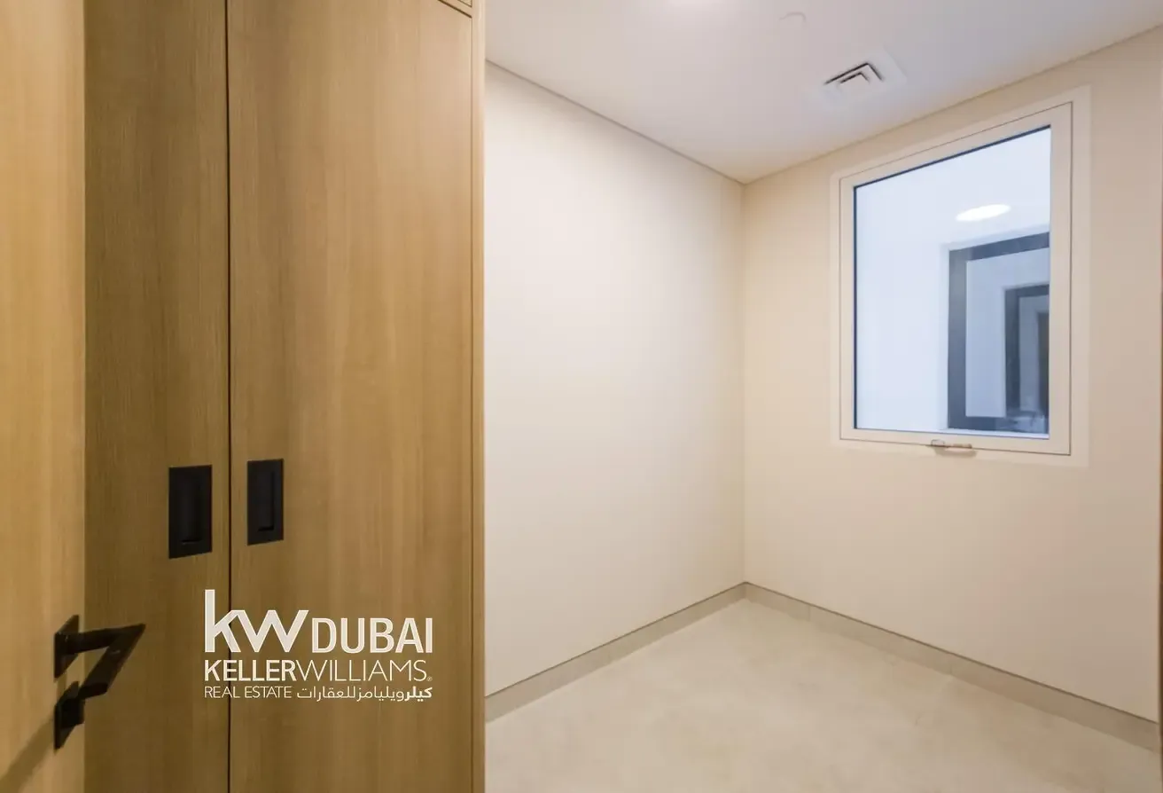 Spacious | Golf Course Views | Prime Location