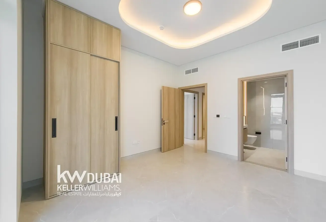 Spacious | Golf Course Views | Prime Location