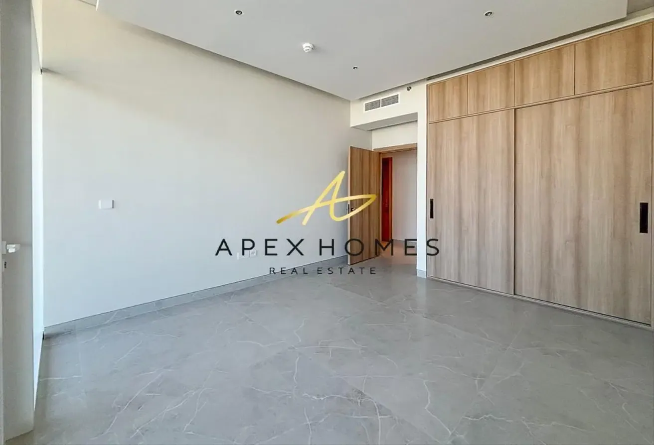 Corner Unit | Larger balcony | Ready To Move-In