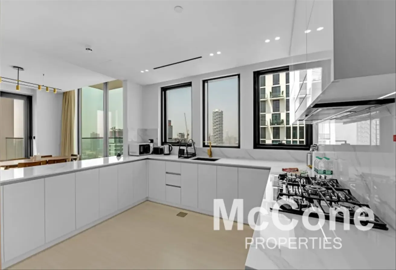 Fully furnished | High Floor | Spacious