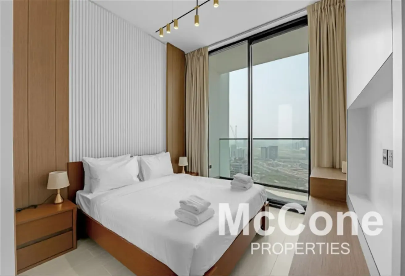 Fully furnished | High Floor | Spacious