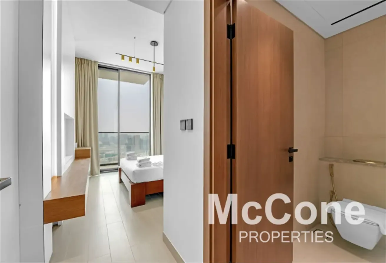 Fully furnished | High Floor | Spacious