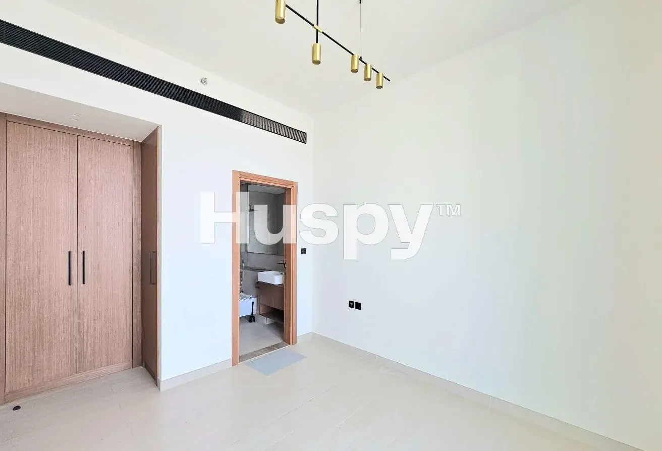 High Floor | Vacant | Semi Furnished