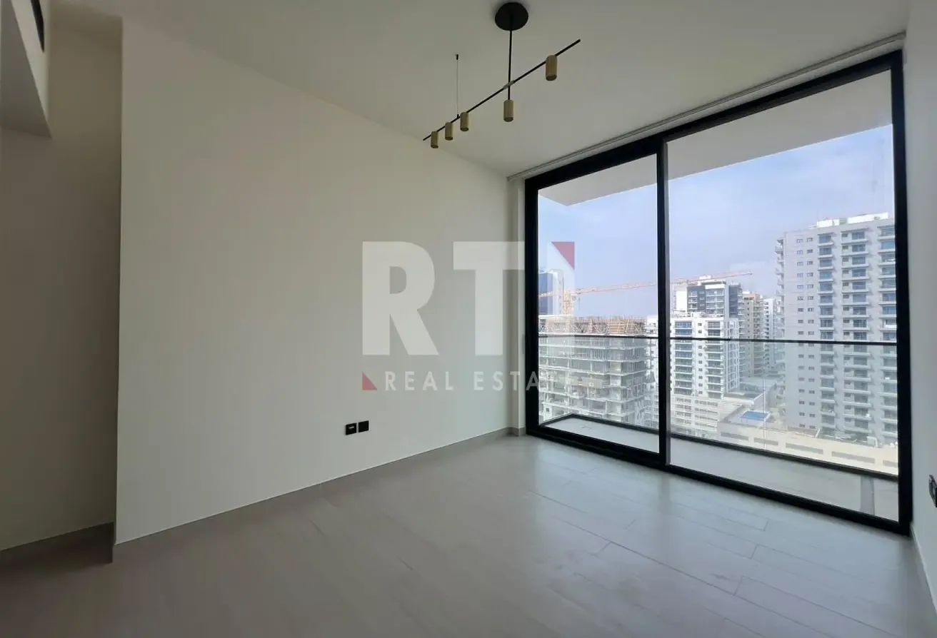 Spacious Brand New with Private Pool High Floor