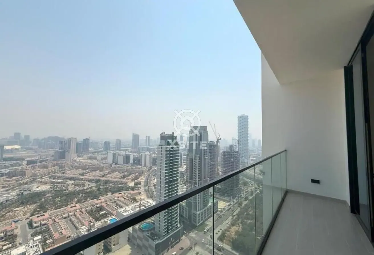 Spacious 1 BR | Fitted Kitchen|Prime Location